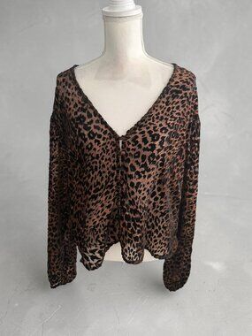 FREE PEOPLE Brown Animal Print Long Sleeve Top Size Medium